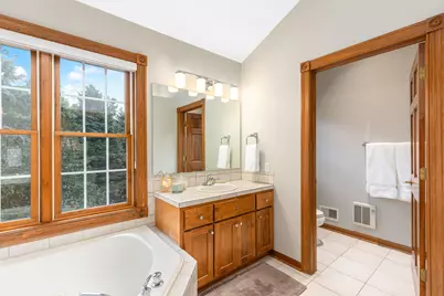 1600  Starbridge Dr, Brookfield, WI 53005 - Photo 33