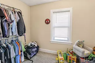 1953 S 5th Pl, Milwaukee, WI 53204 - Photo 11