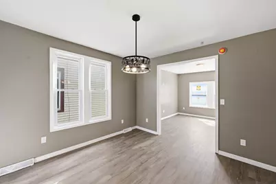 2618 N 24th Pl, Milwaukee, WI 53206 - Photo 9