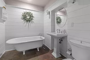 962 Shabbona Dr, Fontana, WI 53125 - Photo 15