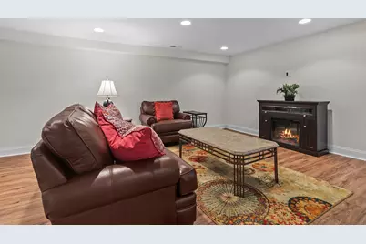962  Shabbona Dr, Fontana, WI 53125 - Photo 19