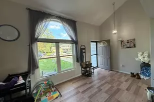 885 S Imperial Dr, Hartland, WI 53029 - Photo 27