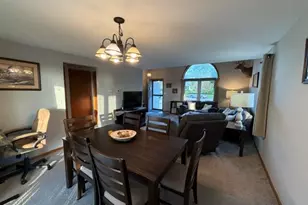 885 S Imperial Dr, Hartland, WI 53029 - Photo 11