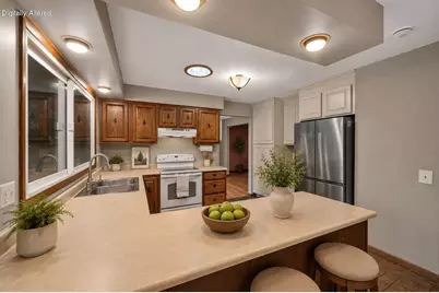 2909  Pelham Dr, Madison, WI 53713 - Photo 17