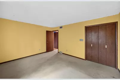 2909  Pelham Dr, Madison, WI 53713 - Photo 29