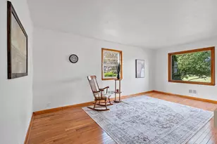 1621 Johnston Dr, Manitowoc, WI 54220 - Photo 9