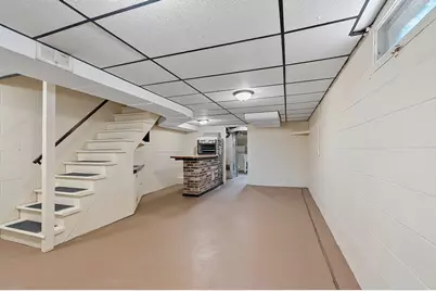 1621  Johnston Dr, Manitowoc, WI 54220 - Photo 27