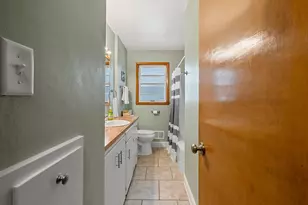 1621 Johnston Dr, Manitowoc, WI 54220 - Photo 17