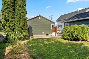 1621 Johnston Dr, Manitowoc, WI 54220 - Photo 41