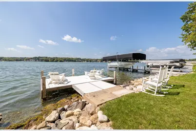 5831 S Hacker Dr, West Bend, WI 53095 - Photo 7