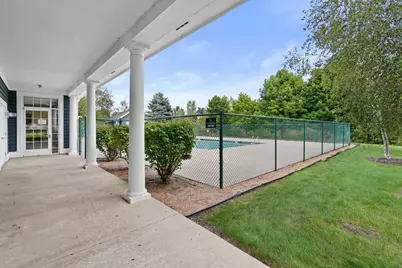 758  Bridlewood Dr #H, Hartford, WI 53027 - Photo 11