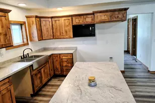 805 Walker St, Wilton, WI 54670 - Photo 9