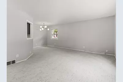 4913 N Navajo Ave, Glendale, WI 53217 - Photo 9