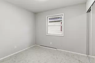 4913 N Navajo Ave, Glendale, WI 53217 - Photo 21