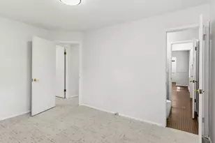 4913 N Navajo Ave, Glendale, WI 53217 - Photo 17