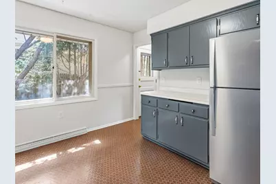4913 N Navajo Ave, Glendale, WI 53217 - Photo 7