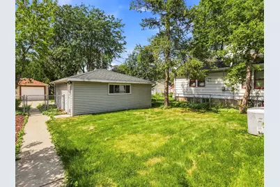 4913 N Navajo Ave, Glendale, WI 53217 - Photo 35