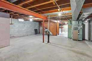 4913 N Navajo Ave, Glendale, WI 53217 - Photo 31