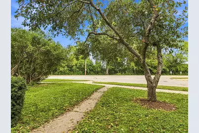 4913 N Navajo Ave, Glendale, WI 53217 - Photo 39