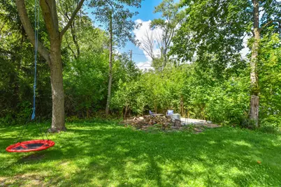 4917 S 28th St, Greenfield, WI 53221 - Photo 39