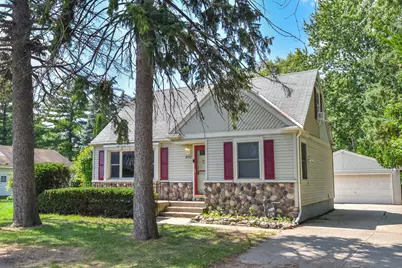4917 S 28th St, Greenfield, WI 53221 - Photo 43