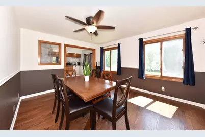 4917 S 28th St, Greenfield, WI 53221 - Photo 13