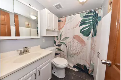 4917 S 28th St, Greenfield, WI 53221 - Photo 21