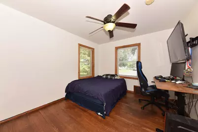 4917 S 28th St, Greenfield, WI 53221 - Photo 19