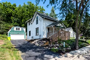 226 W Capitol Dr, Hartland, WI 53029 - Photo 1