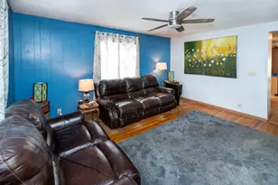 226 W Capitol Dr, Hartland, WI 53029 - Photo 23
