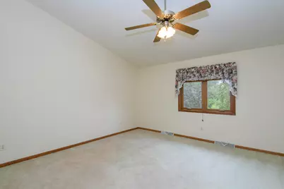 3004  Valley Ave, West Bend, WI 53095 - Photo 9
