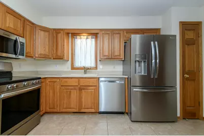 3004  Valley Ave, West Bend, WI 53095 - Photo 5
