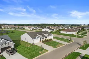 602 Cadence Cir, Lake Geneva, WI 53147 - Photo 27