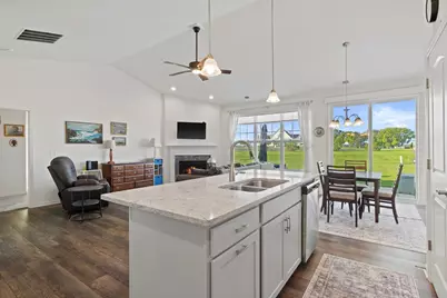 602  Cadence Cir, Lake Geneva, WI 53147 - Photo 15