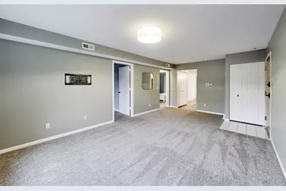 90  Potawatomi Rd #2C, Williams Bay, WI 53191 - Photo 3