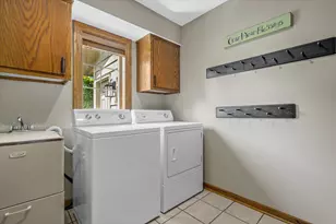 335 W Highland Dr, Grafton, WI 53024 - Photo 23