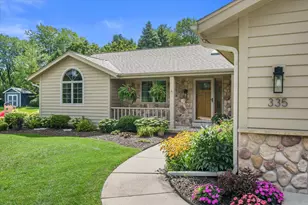 335 W Highland Dr, Grafton, WI 53024 - Photo 39