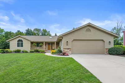 335 W Highland Dr, Grafton, WI 53024 - Photo 1
