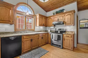 335 W Highland Dr, Grafton, WI 53024 - Photo 11