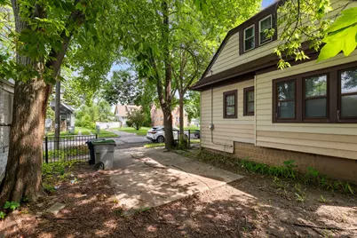 4881 N 27th St, Milwaukee, WI 53209 - Photo 17