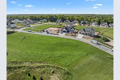N66W21310  Sweet Clover Dr #Lt49, Menomonee Falls, WI 53051 - Photo 9