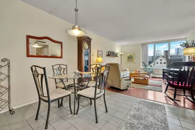 1409 N Prospect Ave #504, Milwaukee, WI 53202 - Photo 7