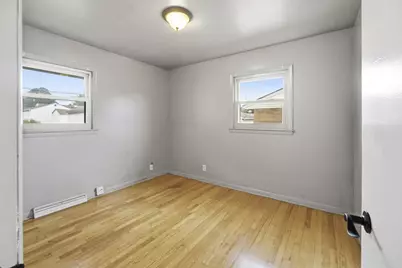 4453 S 66th St, Greenfield, WI 53220 - Photo 7