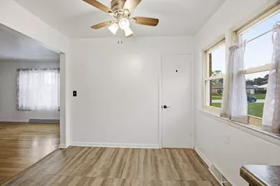 4453 S 66th St, Greenfield, WI 53220 - Photo 21