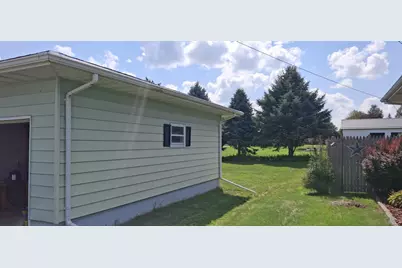 863  West St, Watertown, WI 53094 - Photo 21