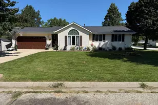 531 Susie St, Delavan, WI 53115 - Photo 1