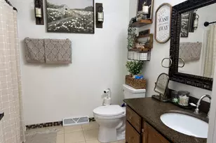531 Susie St, Delavan, WI 53115 - Photo 9