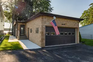 W180S6903 Muskego Dr, Muskego, WI 53150 - Photo 43