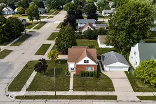 2740 10th St, Two Rivers, WI 54241 - Photo 23