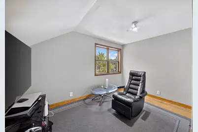 2740  10th St, Two Rivers, WI 54241 - Photo 15